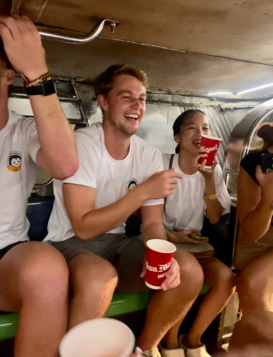 Cebu-Mad Monkey in Cebu and Bohol?, a cheap hostel where you can also experience the joy of disco
