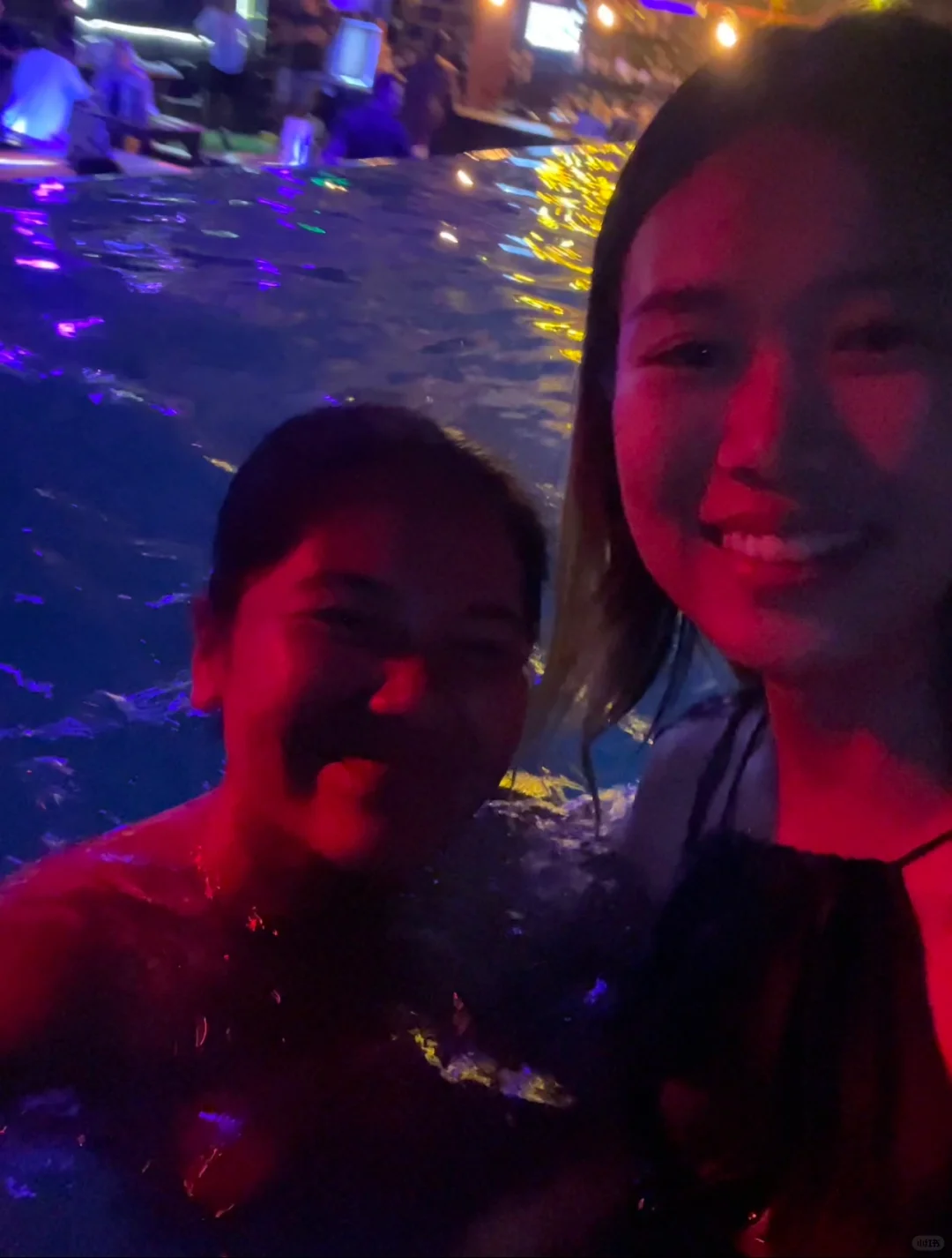 Cebu-Mad Monkey in Cebu and Bohol?, a cheap hostel where you can also experience the joy of disco
