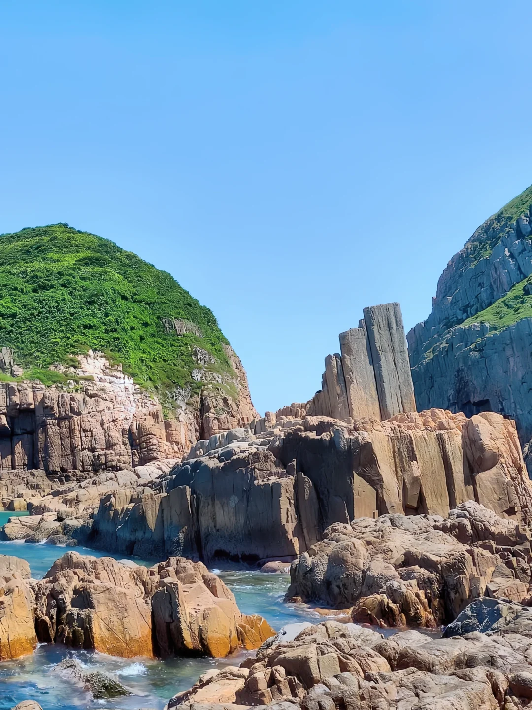 Hong kong-Hong Kong Flint Island, the clear blue Jelly Sea??‍♀️, a water park created by nature