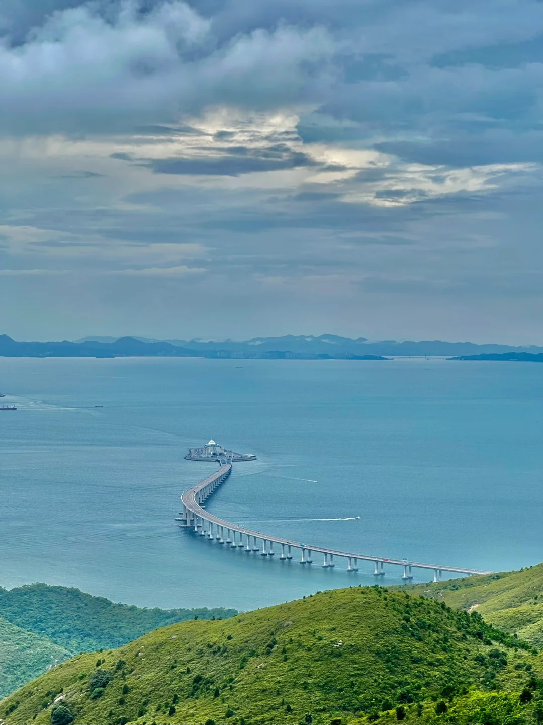 Hong kong-?Weekend trip to Hong Kong, the huge Buddha statue on Lantau Island cleanses your soul⛰️