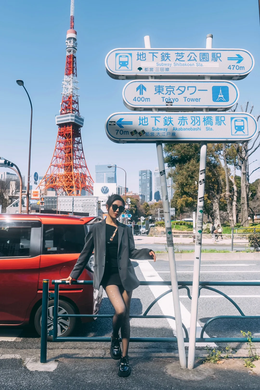 Tokyo-Tokyo Tower?6 leg-friendly camera positions?Take it and take photos