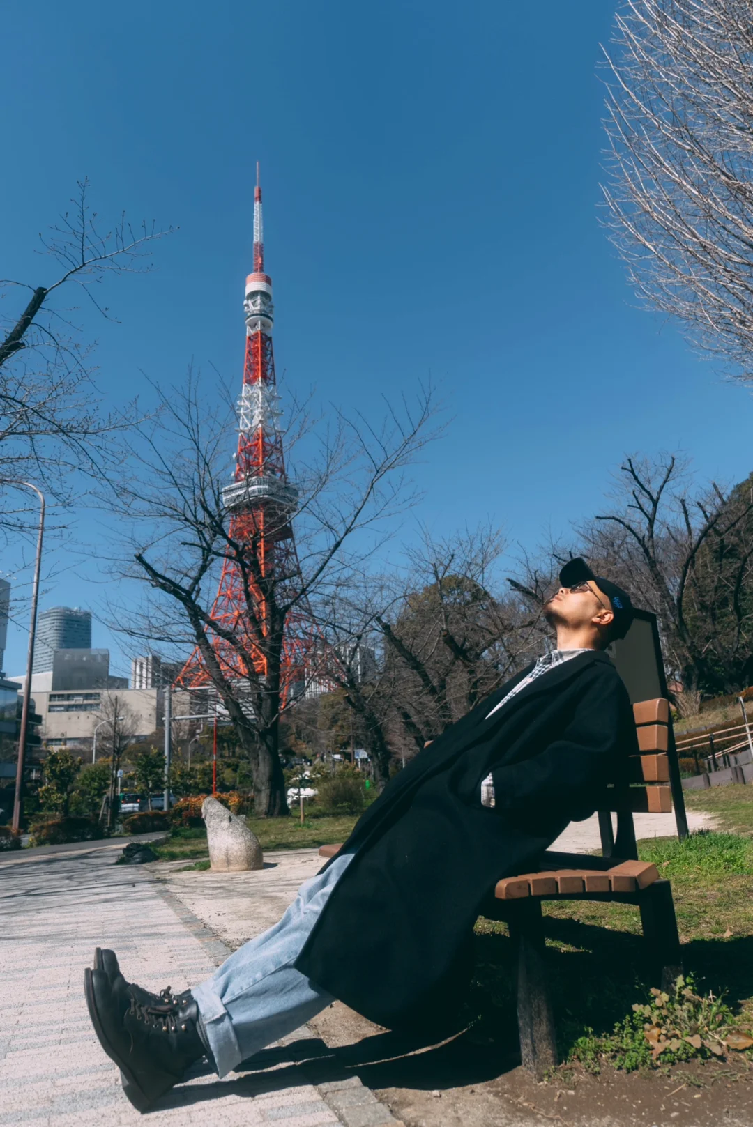 Tokyo-Tokyo Tower?6 leg-friendly camera positions?Take it and take photos