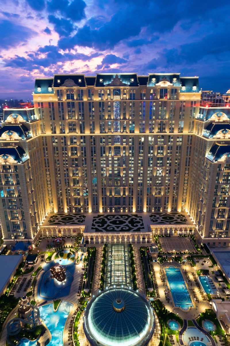 Macao-Please check out your guide to the top ten must-visit hot spots in The Parisian Macao
