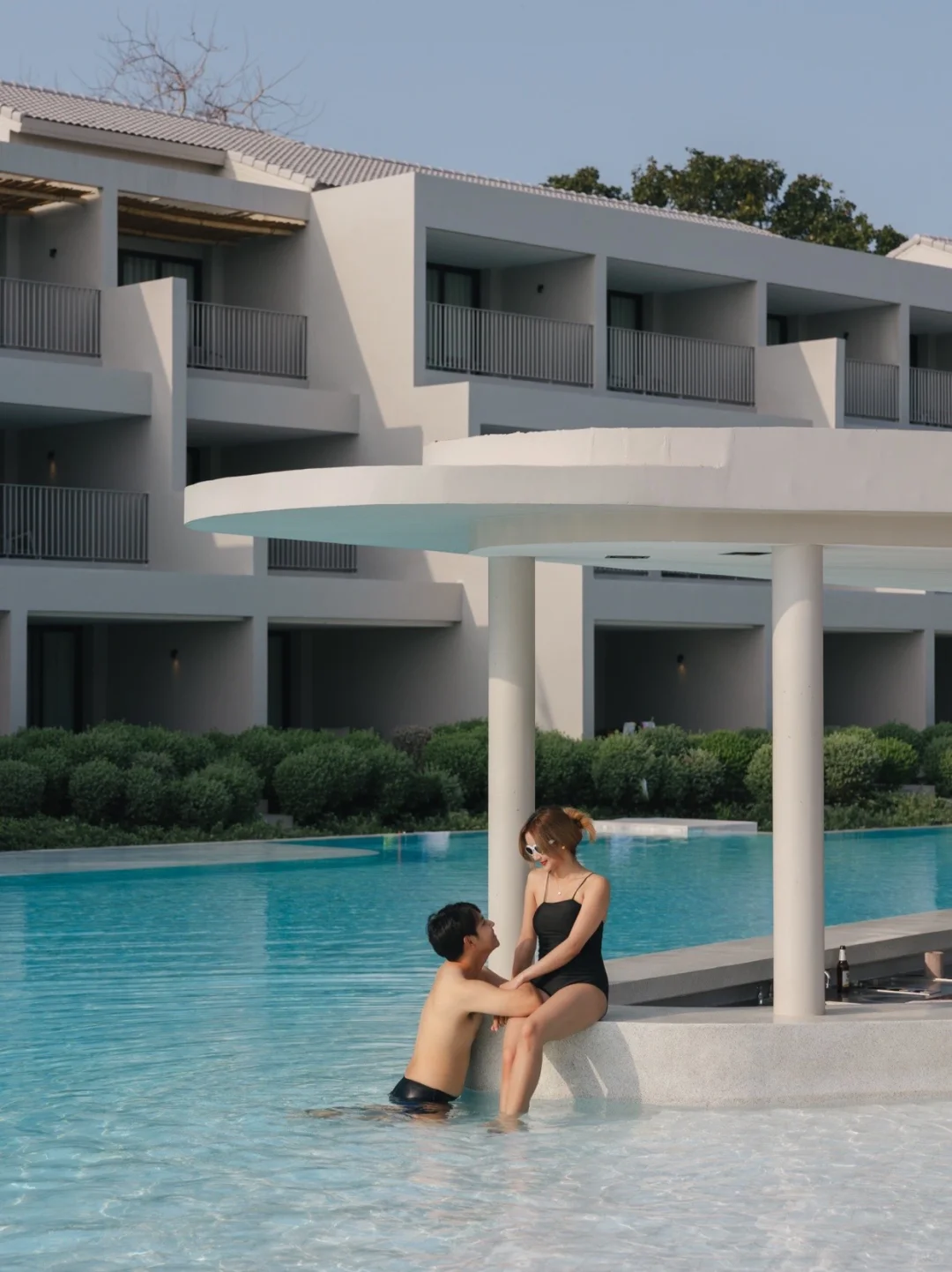 Hua Hin-VALA Hua Hin Hotel, a sweet honeymoon hotel for couples?, with a bathtub facing the sea