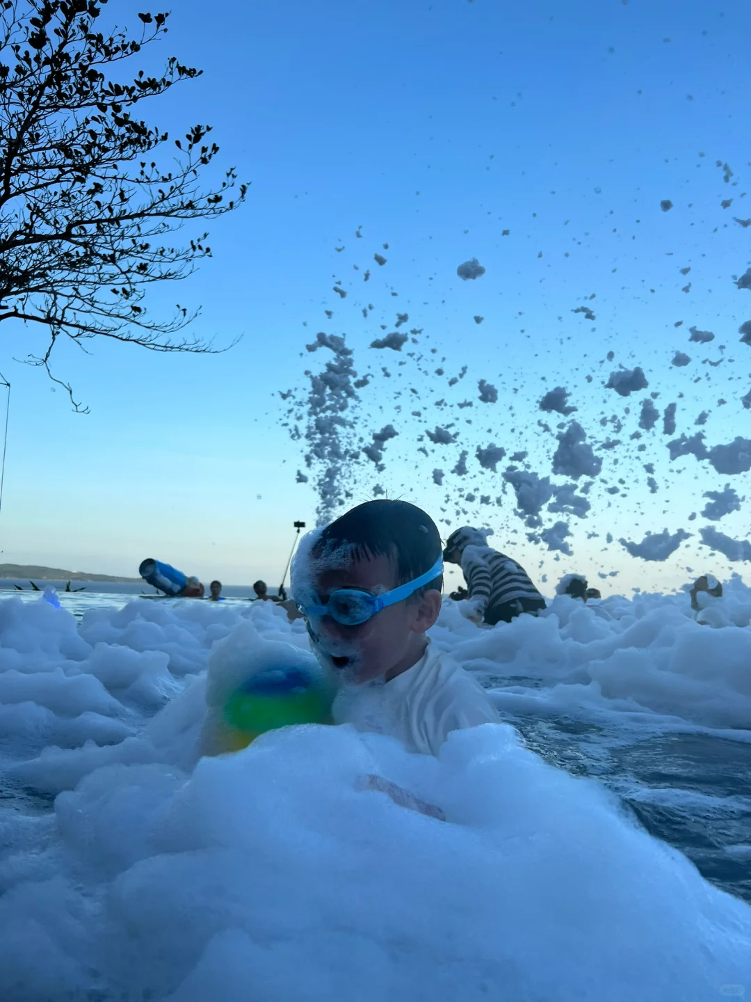 Boracay-Boracay Golf Resort Beach Bubble Bar? is a great place to bring kids to play