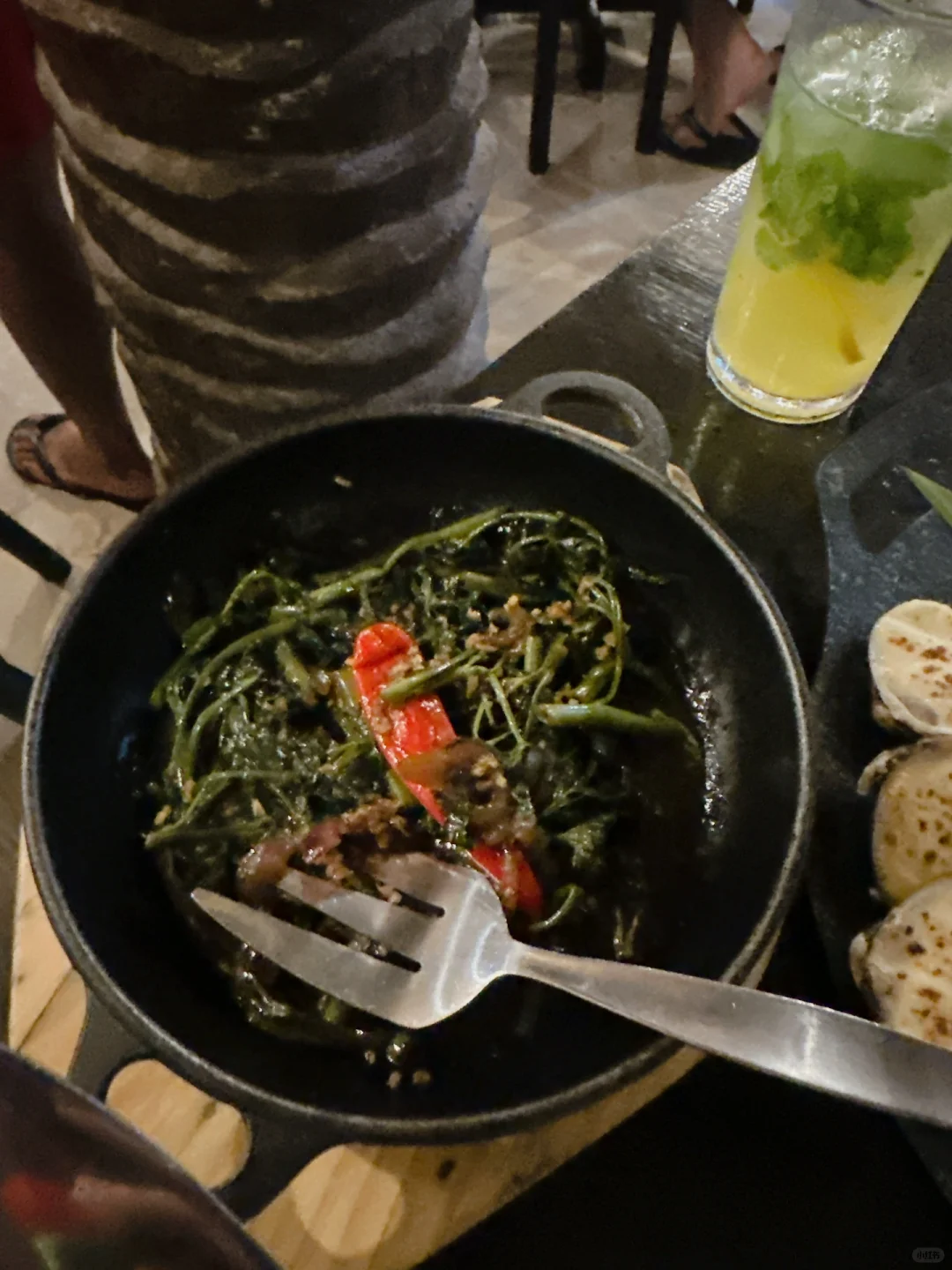 Boracay-Red Coconut Restaurant in Boracay, with live fire performances at night