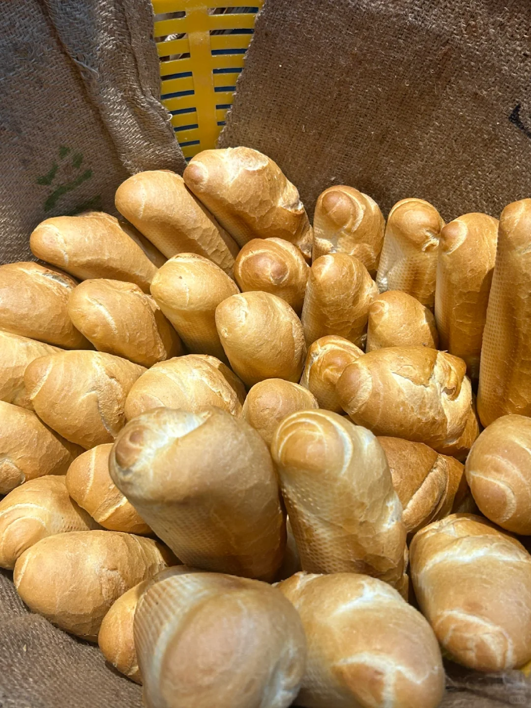 Ho Chi Minh-The best baguette in Ho Chi Minh City, Bánh Mì Huynh Hoa?, the aroma will dazzle you