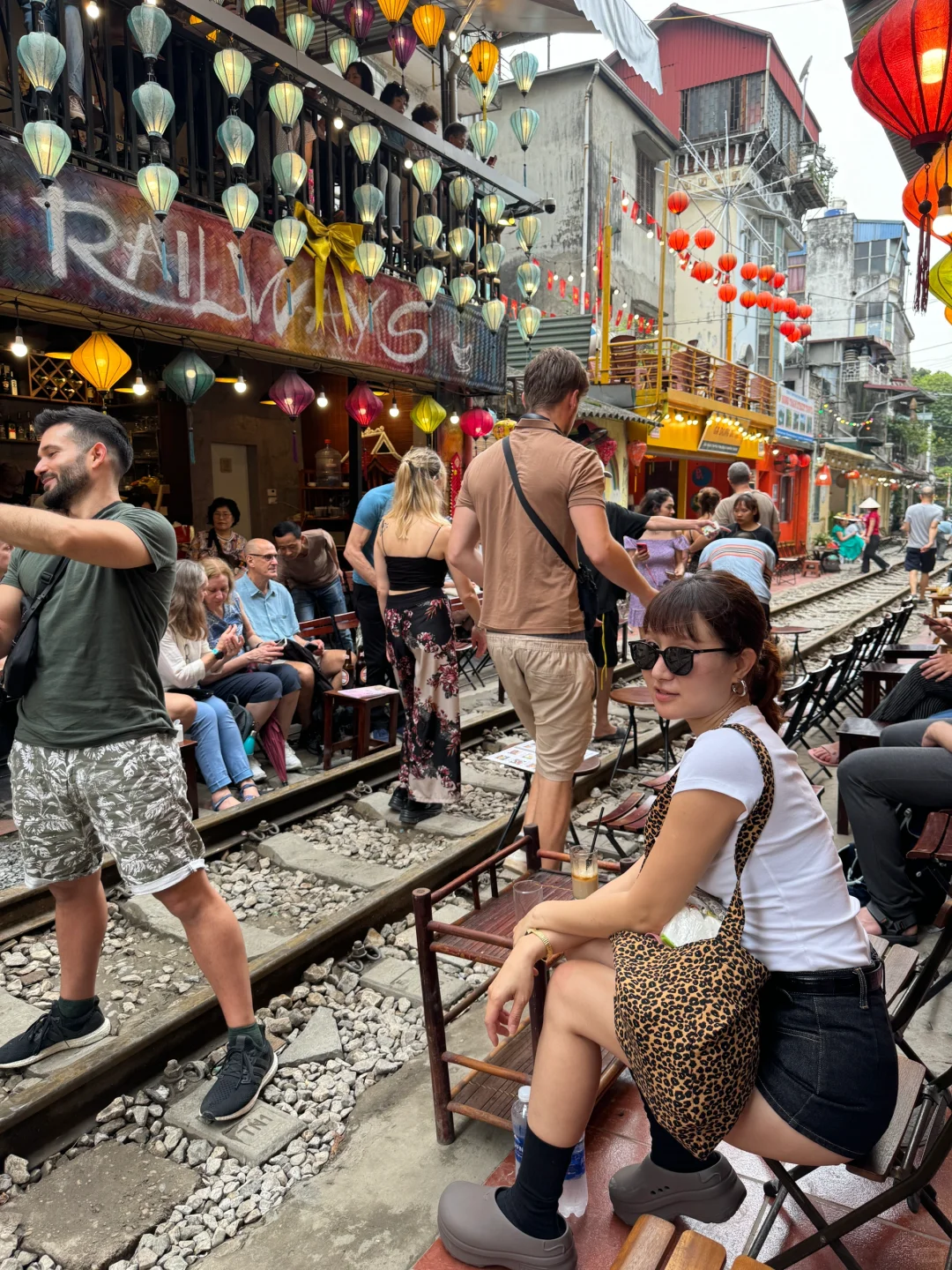 Hanoi-?Check-in at Hanoi Train Street in Vietnam✌? (with train timetable)