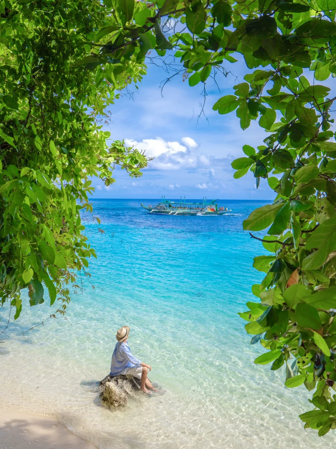 Boracay-National Geographic didn’t lie to me. ?️The beauty of Boracay took my breath away.