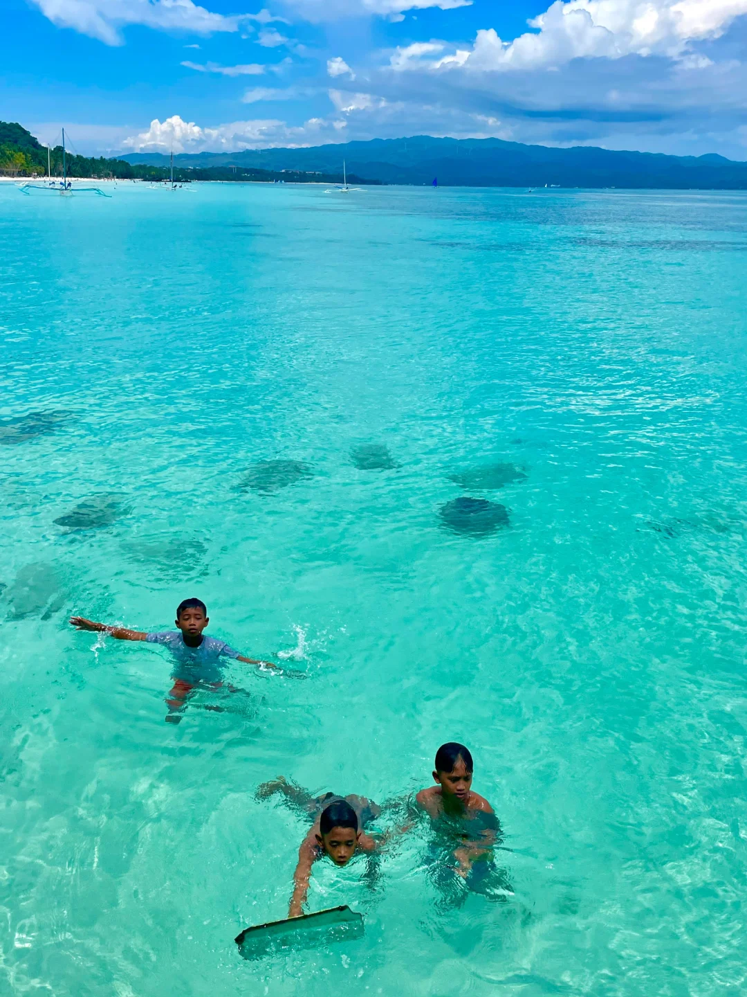 Boracay-National Geographic didn’t lie to me. ?️The beauty of Boracay took my breath away.