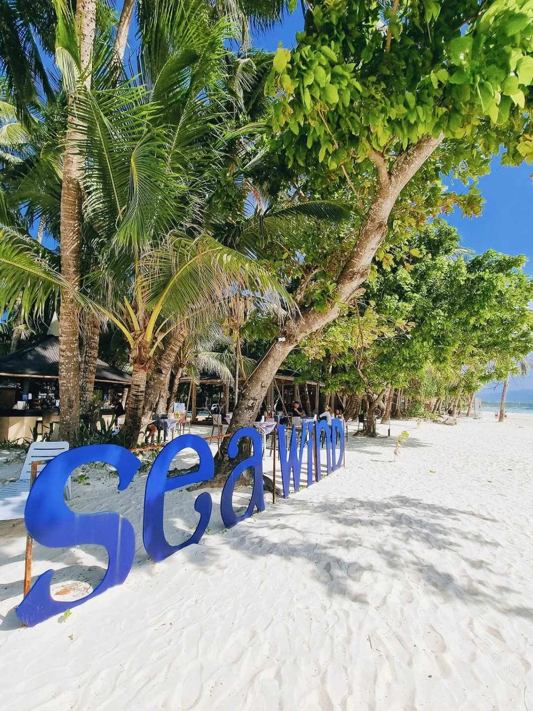 Boracay-Check in at Boracay White Beach, a great summer vacation destination for kids