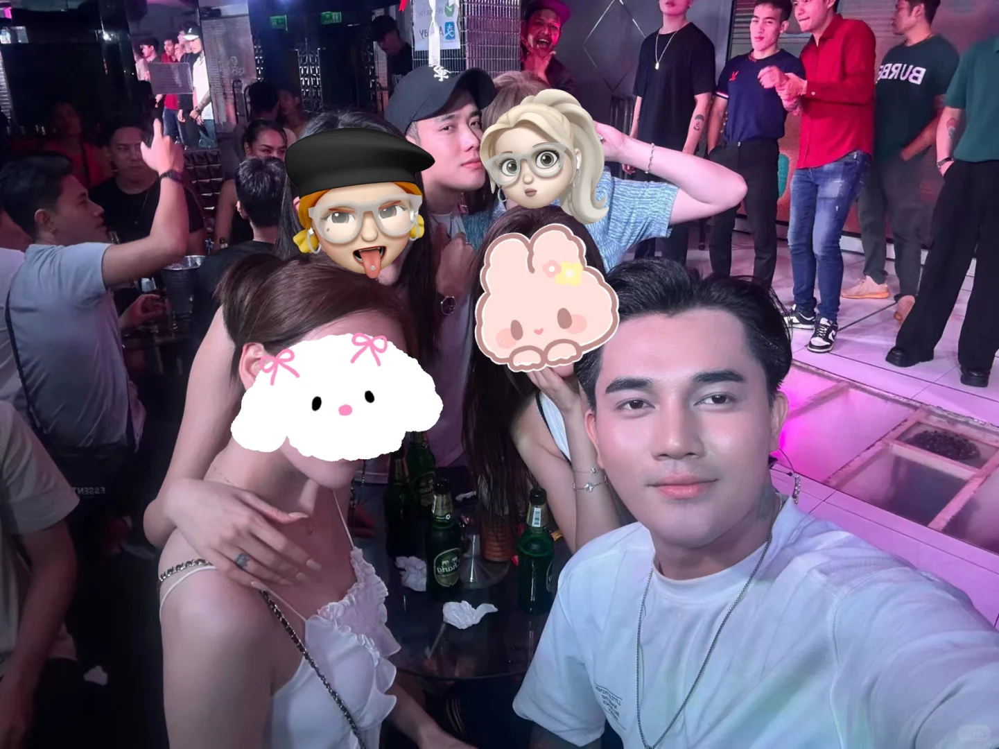 Pattaya-Pattaya boyz music disco and X-boy bar?, 120-pound iron barrel lifted by penis