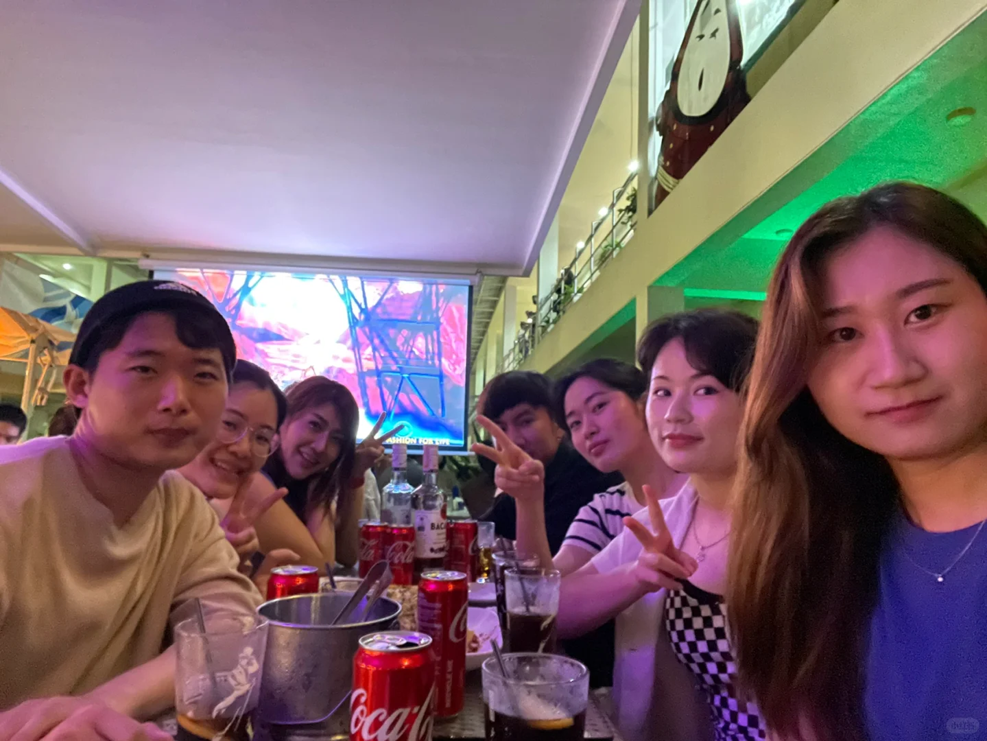 Cebu-Cebu 88m Avenue Bar, a bar with a great atmosphere, suitable for couples