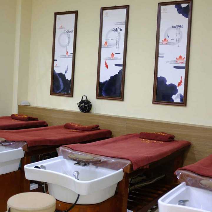 Hanoi-Mudra House Shampoo + Hair Treatment + Face Wash + Face and Body Massage Package