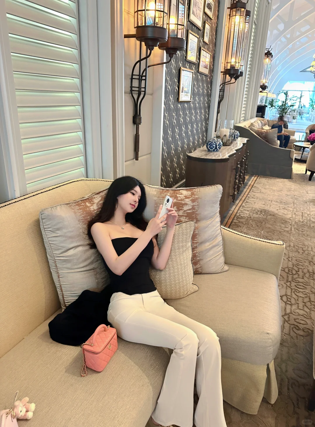 Singapore-Afternoon tea at The Landing Point in Singapore, be sure to book a window seat in advance
