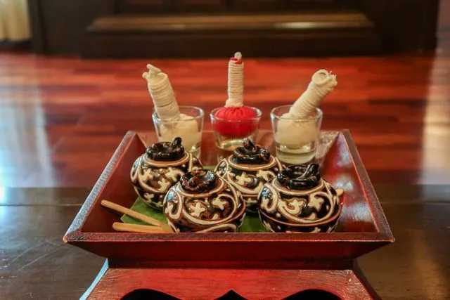 Chiang Mai-Experience Thai massage with a beautiful lady at Chiang Mai Hotel for 1500 baht