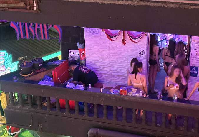 Bangkok-Bangkok's erotic nightlife, ⚠️analysis of consumption in the three major red light districts