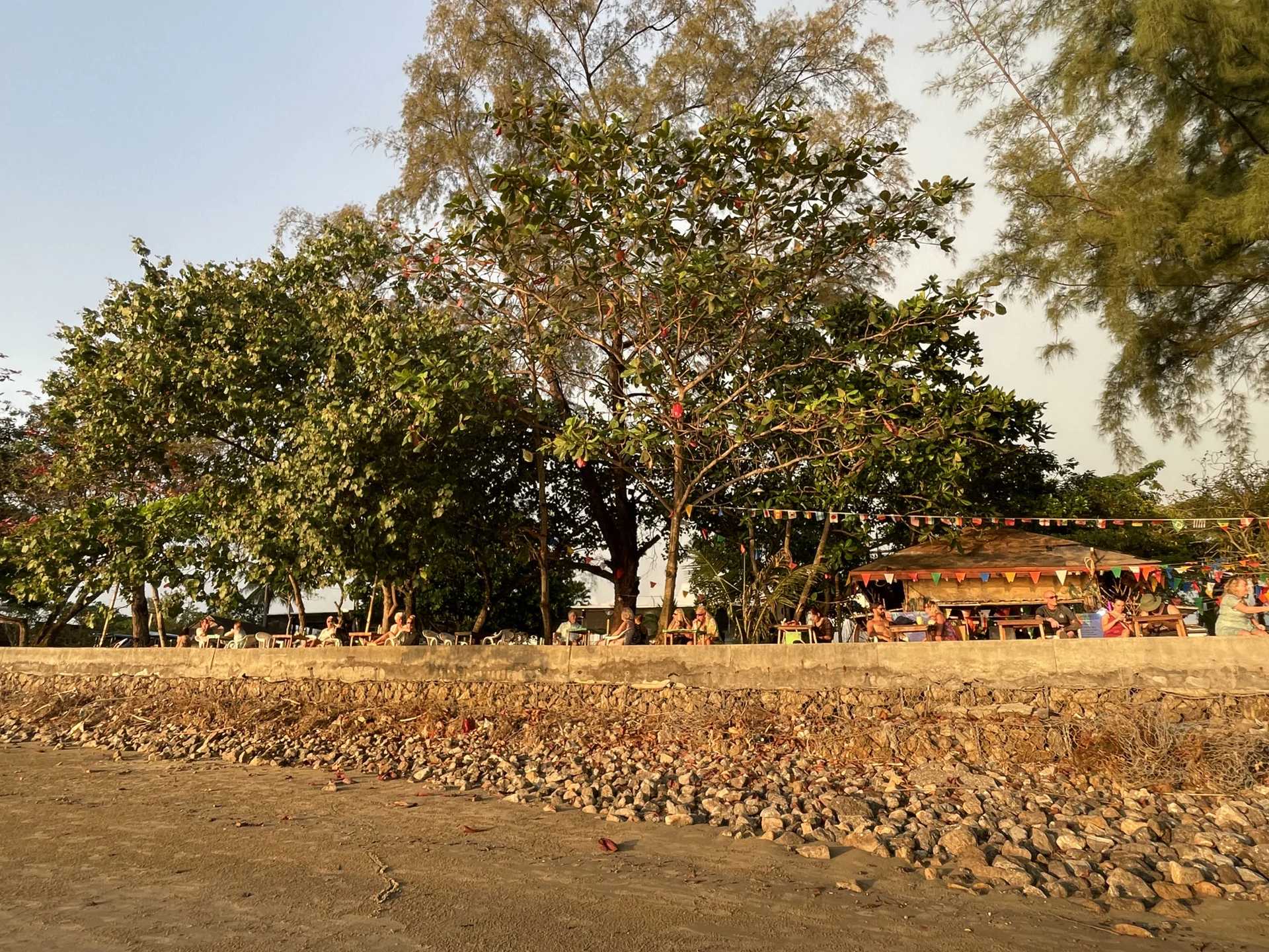 Krabi-Ao Nang, Krabi｜Away from the main street of Ao Nang, a place to quietly watch the sea