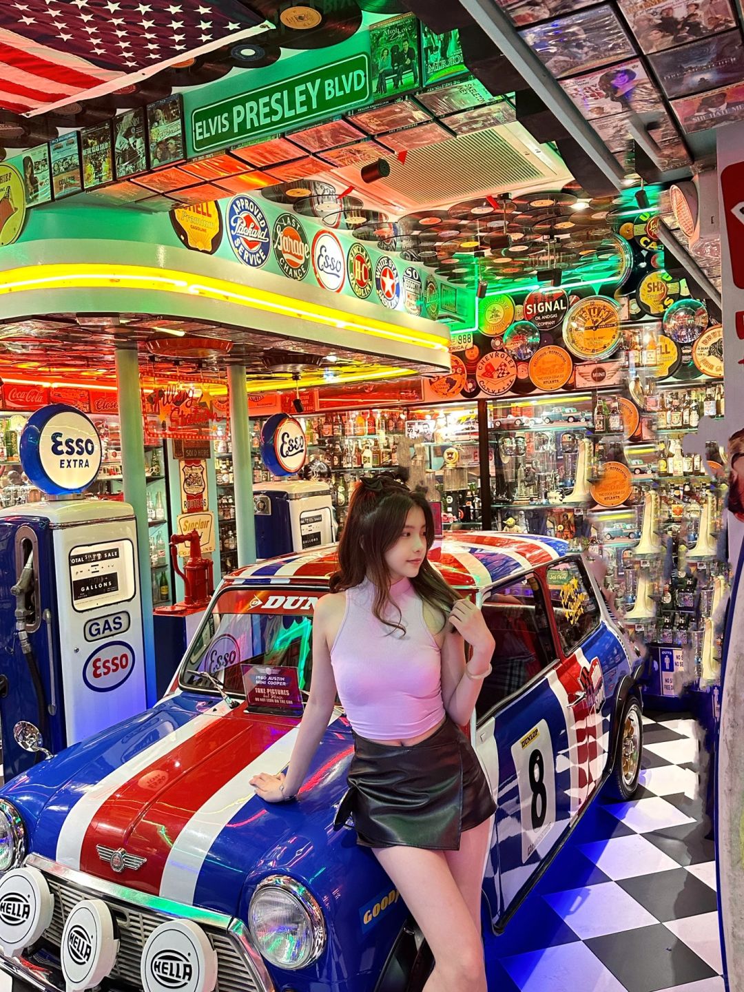 Clark/Angel City-Brgy Poblacion American retro restaurant? , Marvel comic hero decoration style