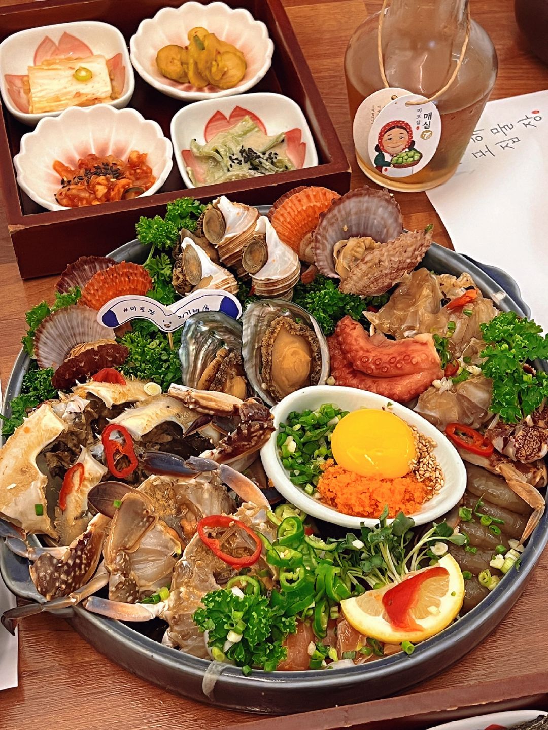 Busan/Jeju-Mipo-jib Restaurant?, eat crab sauce marinated seafood and drink beauty fruit wine