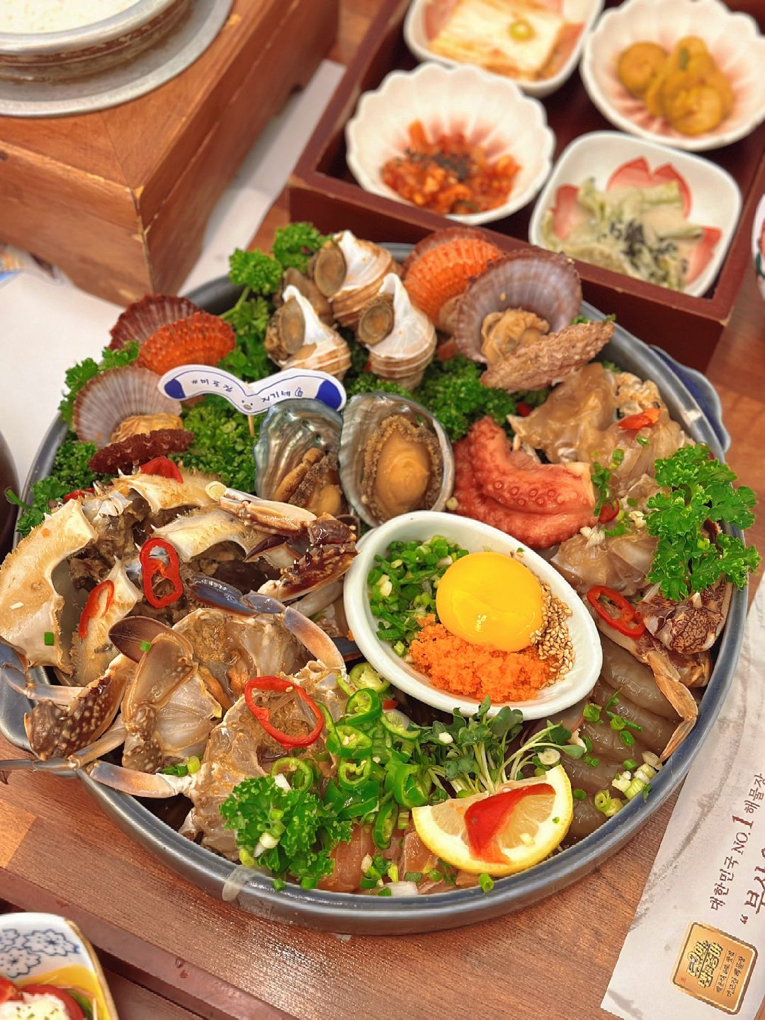 Busan/Jeju-Mipo-jib Restaurant?, eat crab sauce marinated seafood and drink beauty fruit wine