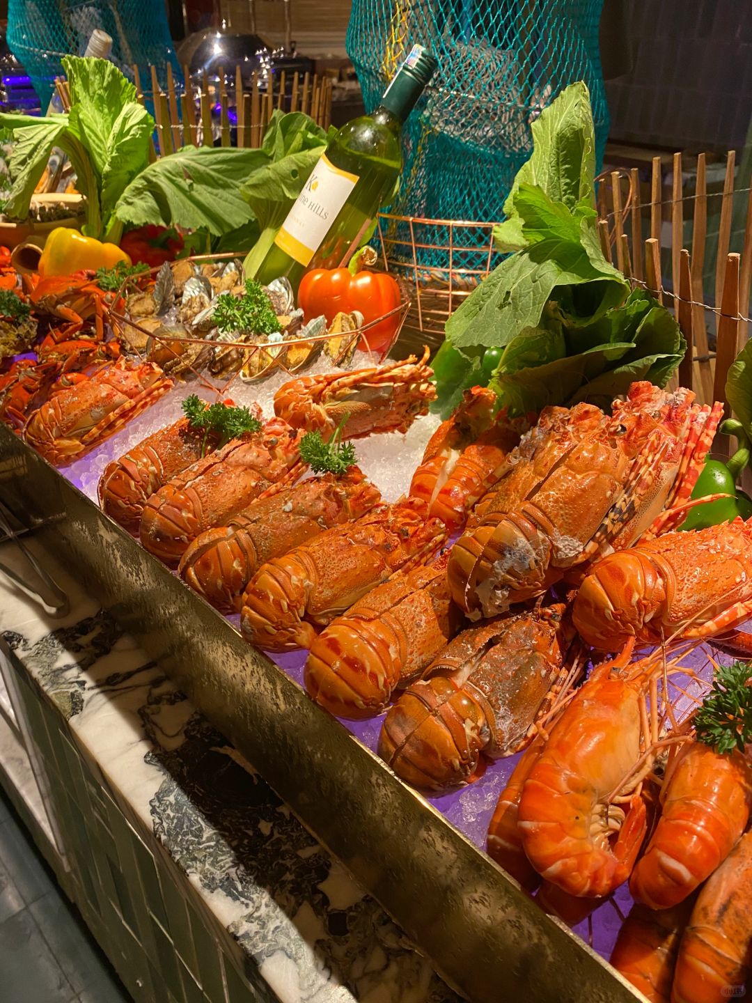 Ho Chi Minh-Mai House Saigon Hotel Seafood Buffet Restaurant?, lobsters bigger than your palm