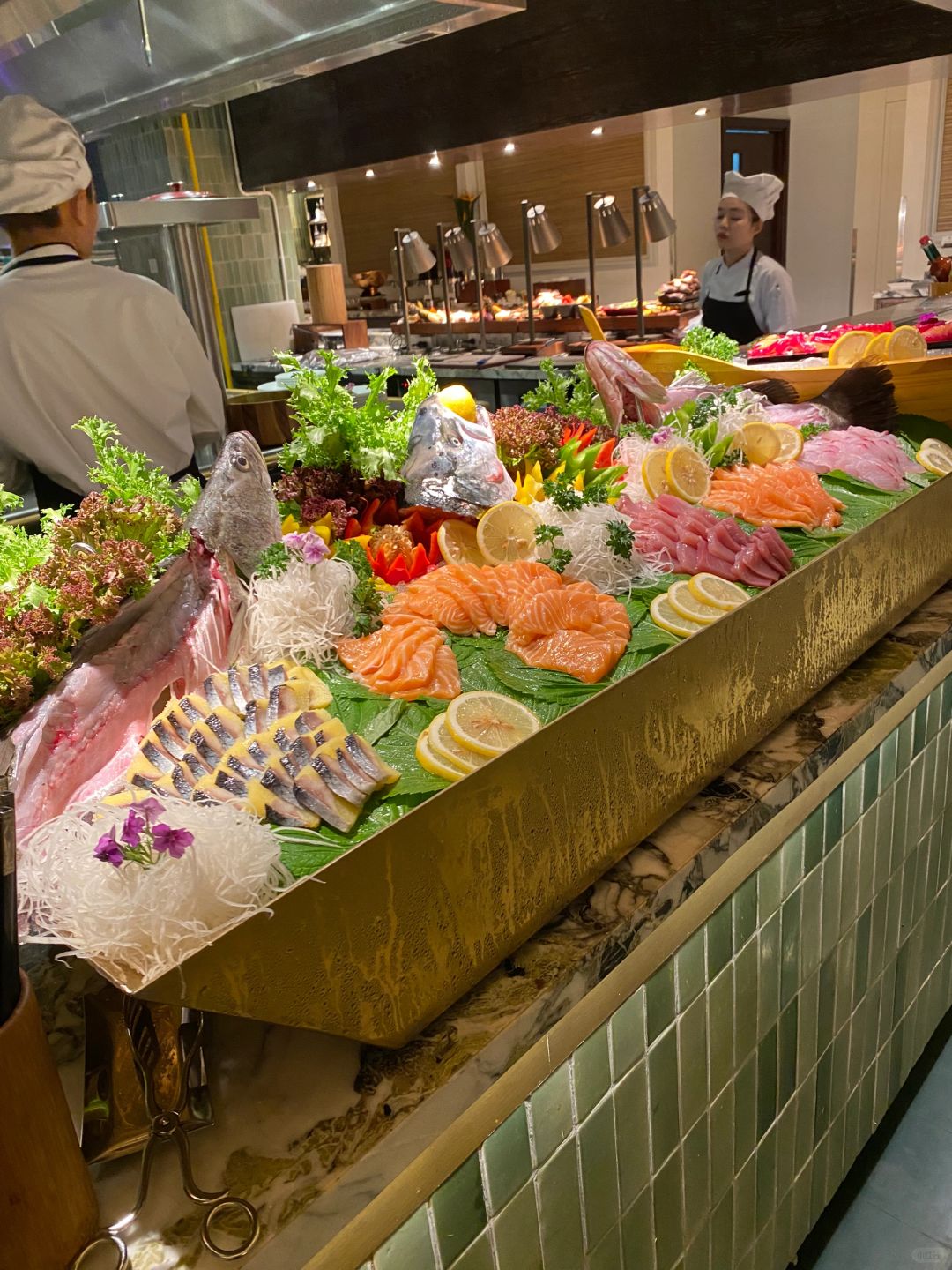 Ho Chi Minh-Mai House Saigon Hotel Seafood Buffet Restaurant?, lobsters bigger than your palm