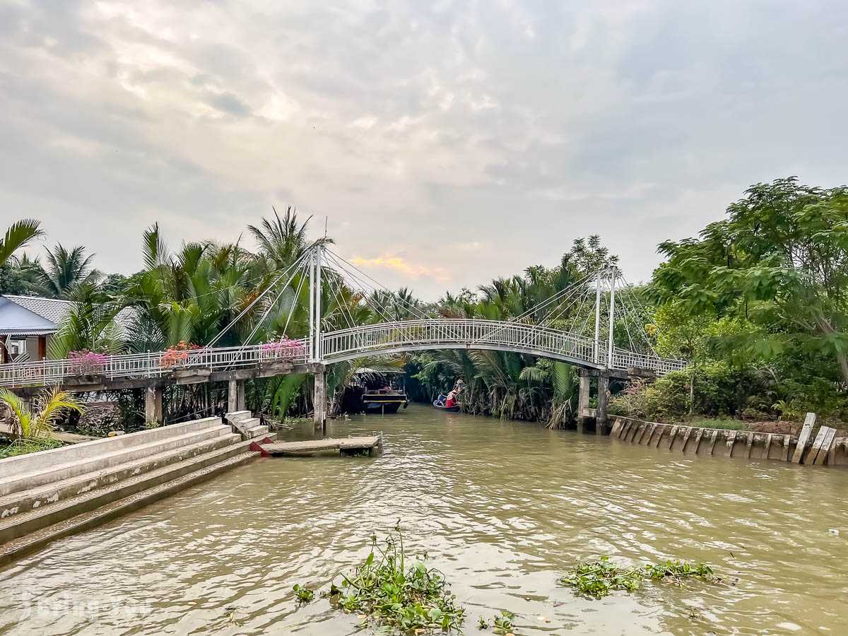 Ho Chi Minh-Mekong Delta Tour from Ho Chi Minh, Hand-cranked Boats, Cruise Ships, Floating Houses