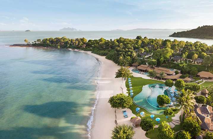 Phuket-Naka Island??‍♀️ Resort in Phuket has an unparalleled sea view that makes you want to sleep