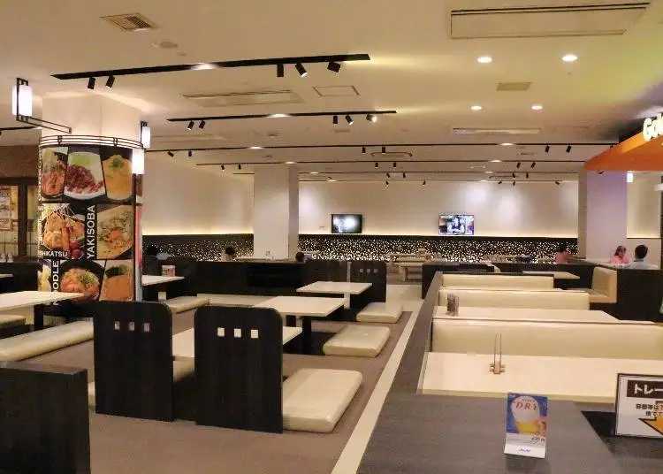 Osaka-Osaka Spa World is a recreational facility that brings together various hot springs