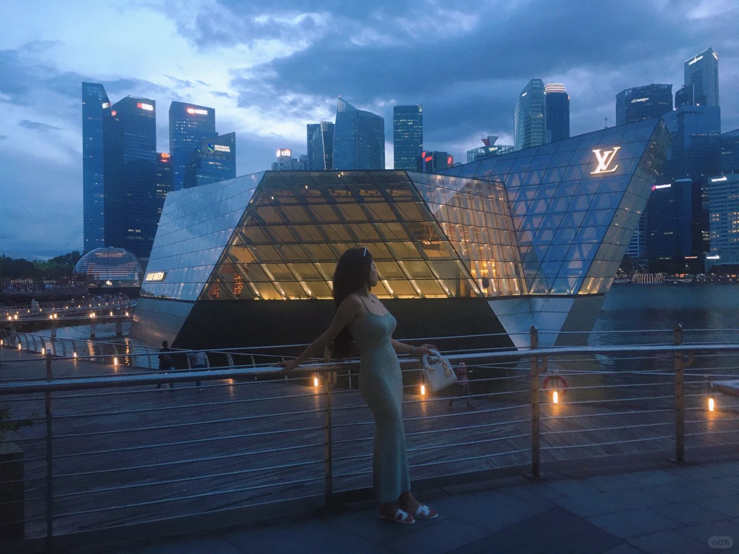 Singapore-9 super beautiful check-in spots in Singapore?‍♀️. Sentosa Beach, Universal Studios, Water LV
