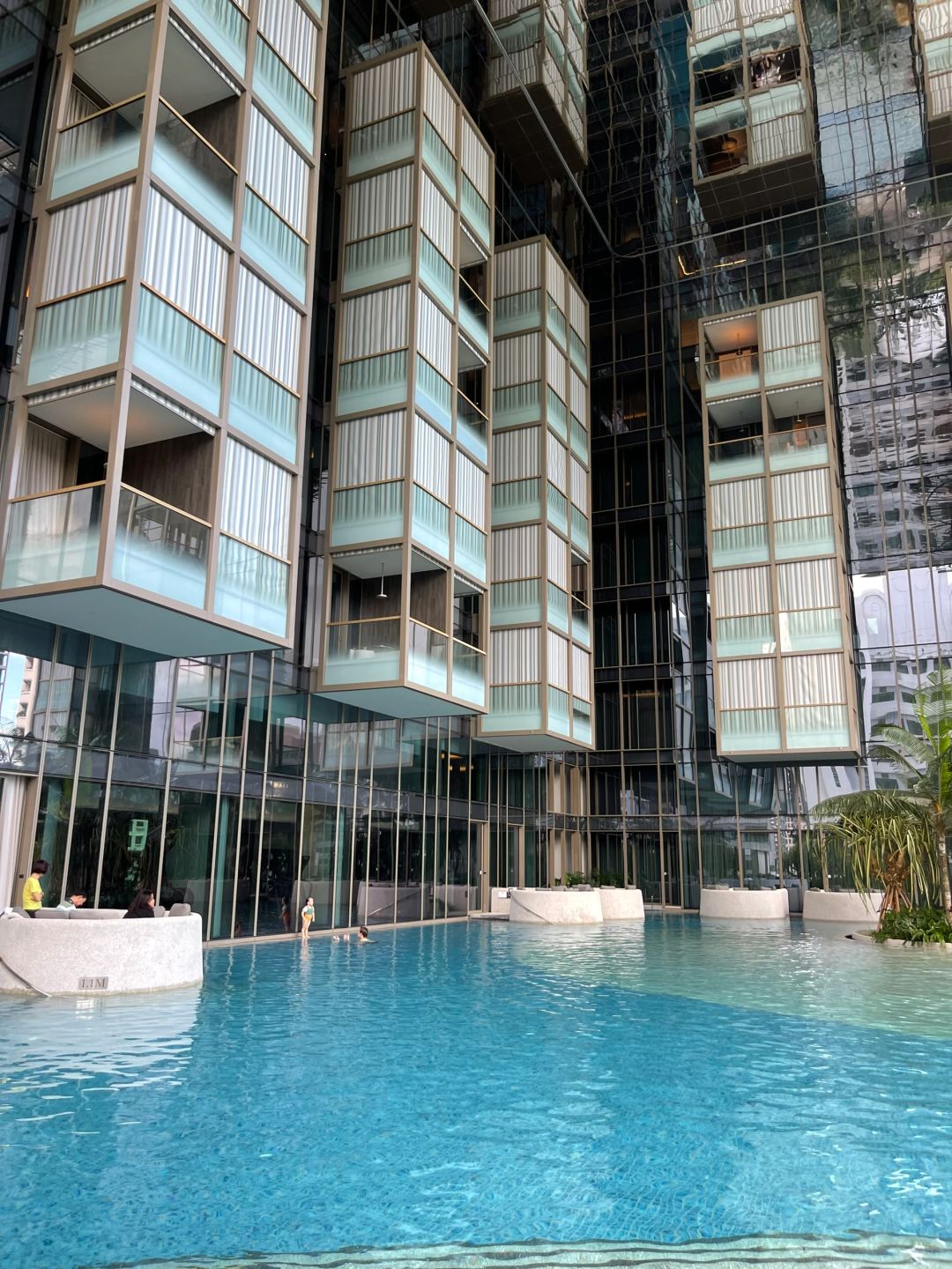 Singapore-Pan Pacific Hotel Orchard Road, Singapore, the garden design here is amazing