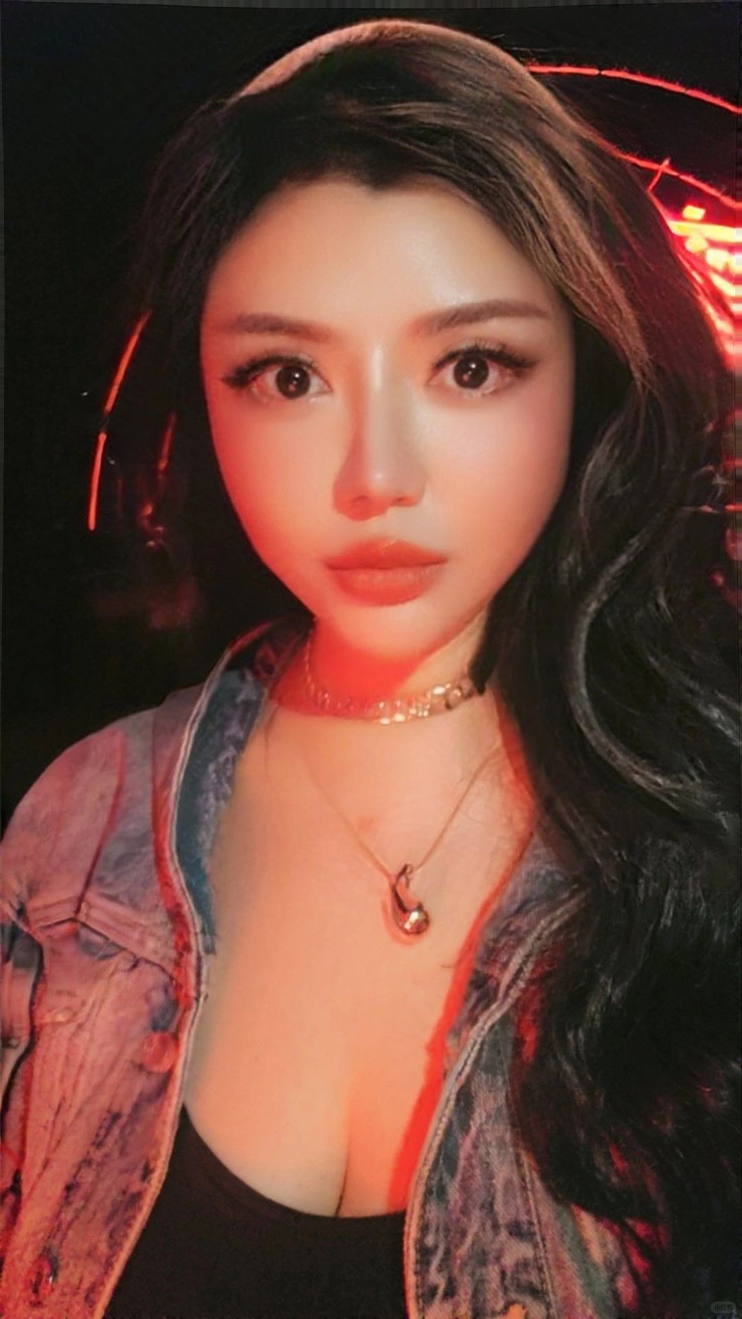 Jakarta-Drinking and dancing at Social House in Jakarta with my girlfriends