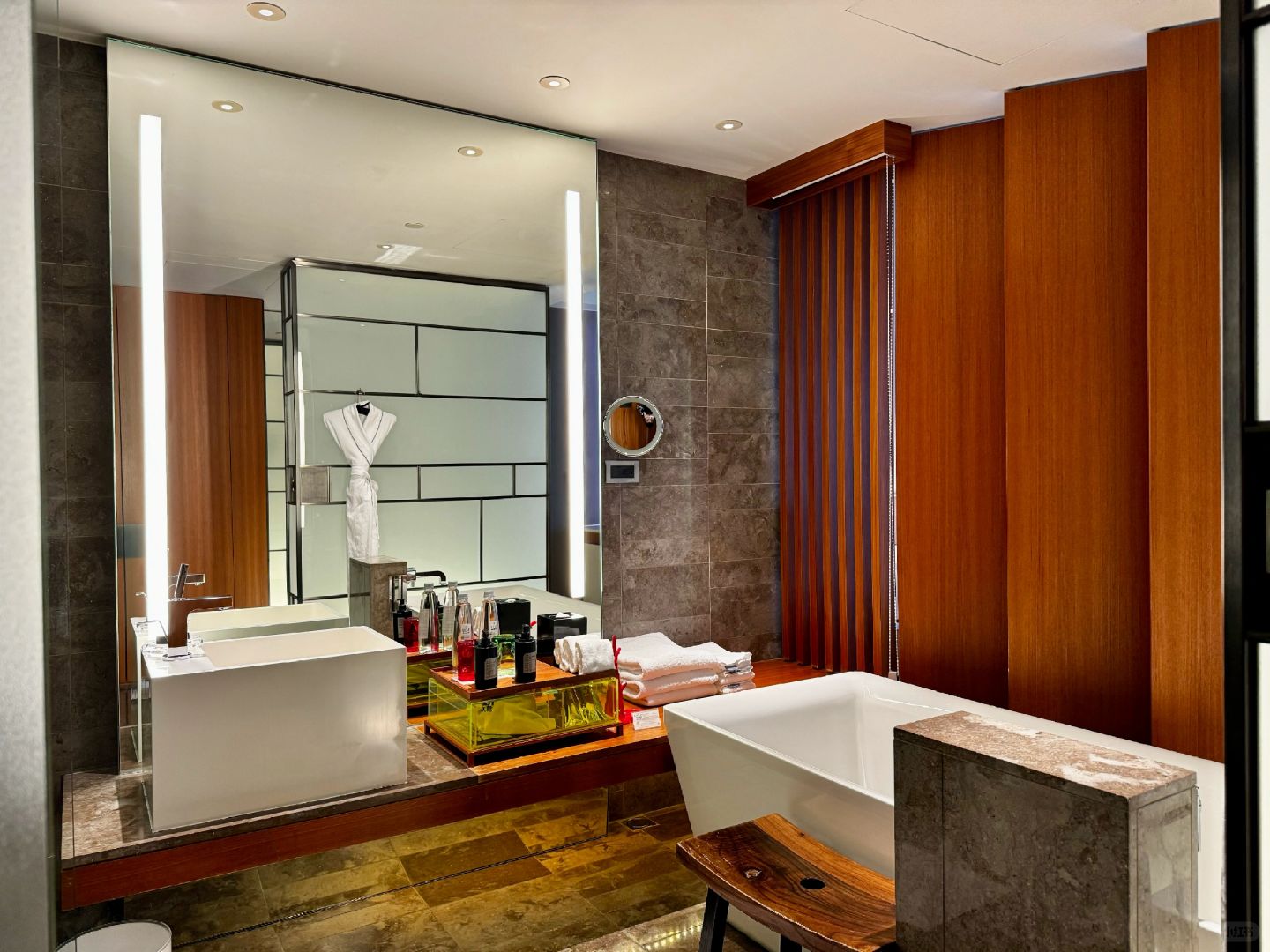 Taiwan-W Hotel Taipei is located in the most prosperous location of Xinyi District, Taipei