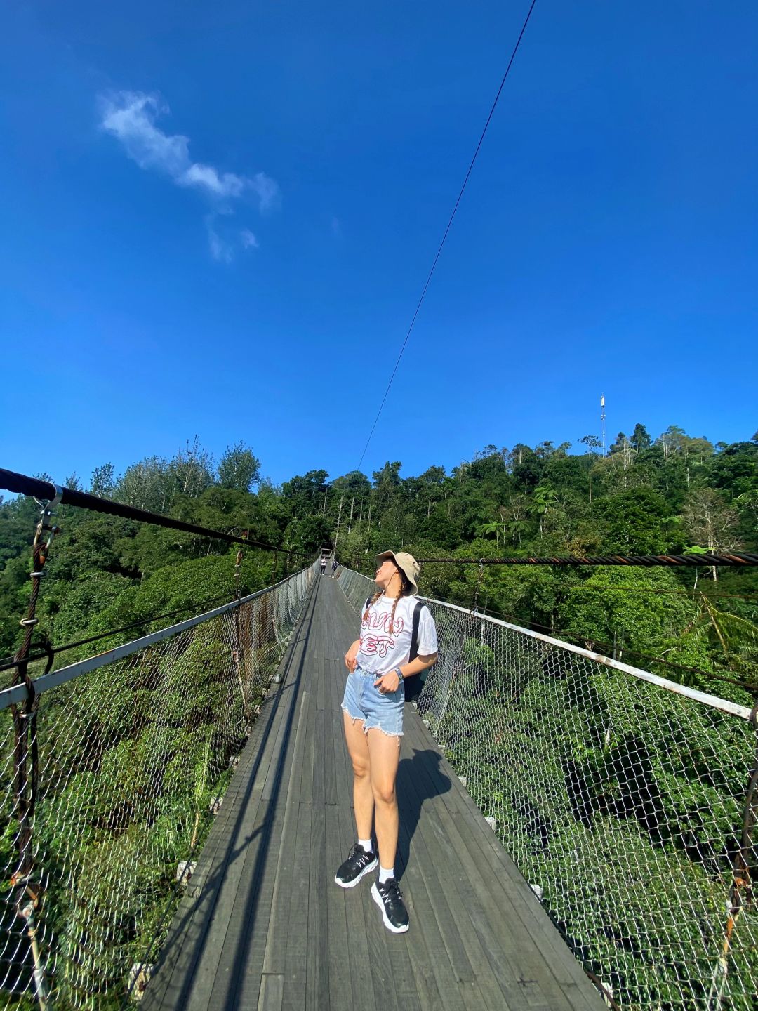 Jakarta-Suspension bridge?, outdoor hiking in the suburbs of Jakarta, through the rainforest