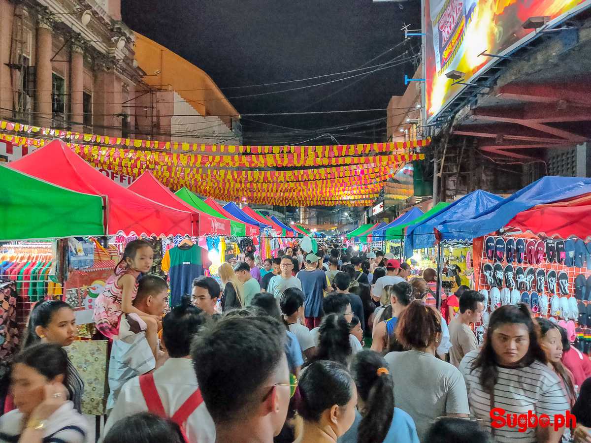 Cebu-Cebu Kamagayan Food Park Night Market?, where local delicacies gather