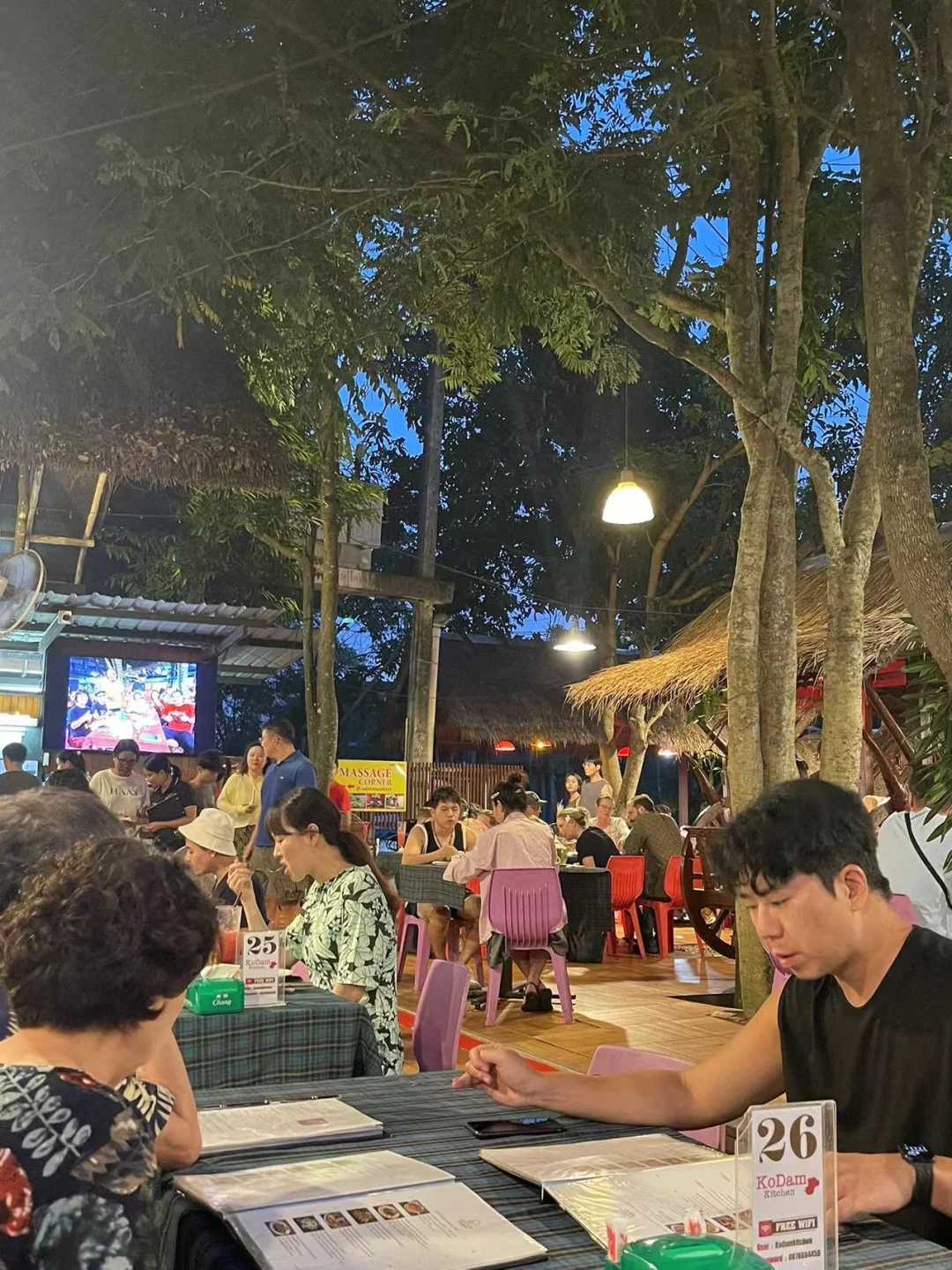 Krabi-Kodam kitchen Thai restaurant, high rating on Google map, tutu car pick-up and drop-off at hotel
