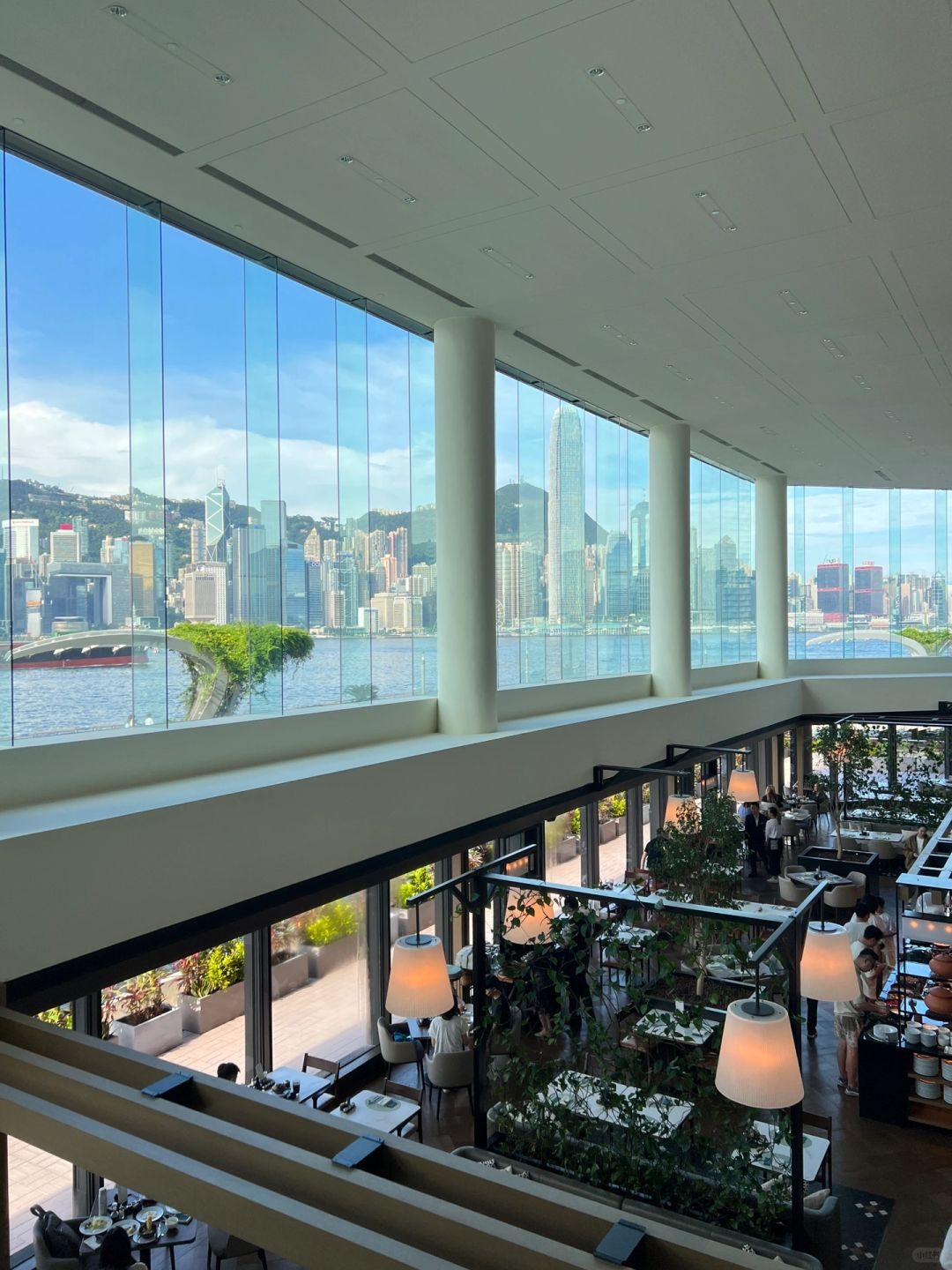 Hong kong-Stay at the Regent Hong Kong and enjoy the best view of Victoria Harbour