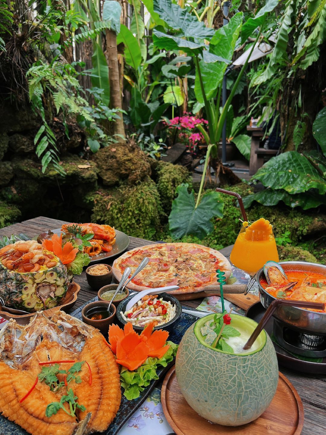 Bangkok-Baan Suan Sathon? Restaurant in Bangkok, a rainforest-style coffee shop
