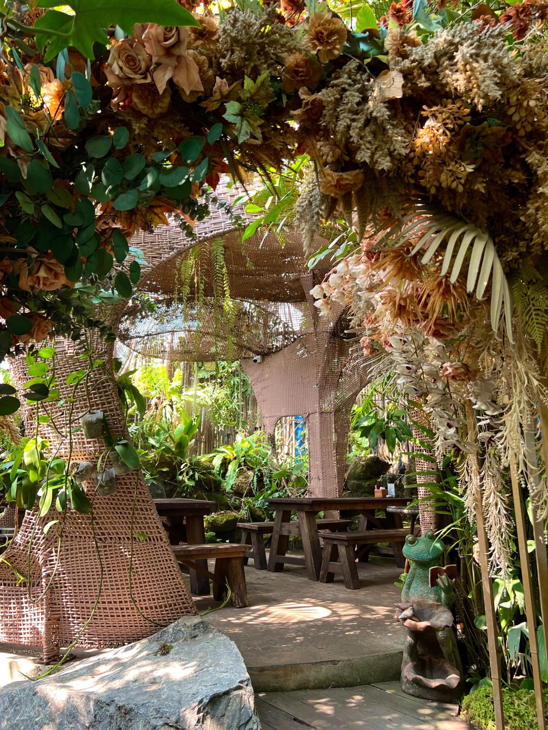 Bangkok-Baan Suan Sathon? Restaurant in Bangkok, a rainforest-style coffee shop