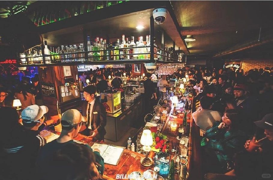 Busan/Jeju-Busan Billie Jean Bar (빌리진)?, next to Haeundae Lct, no age limit