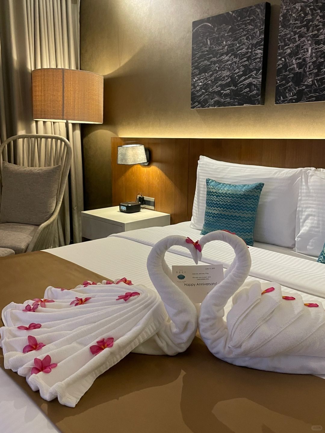 Cebu-The Reef Island Resort Hotel in Cebu-Mactan Island, with spa, bar, bakery and restaurant