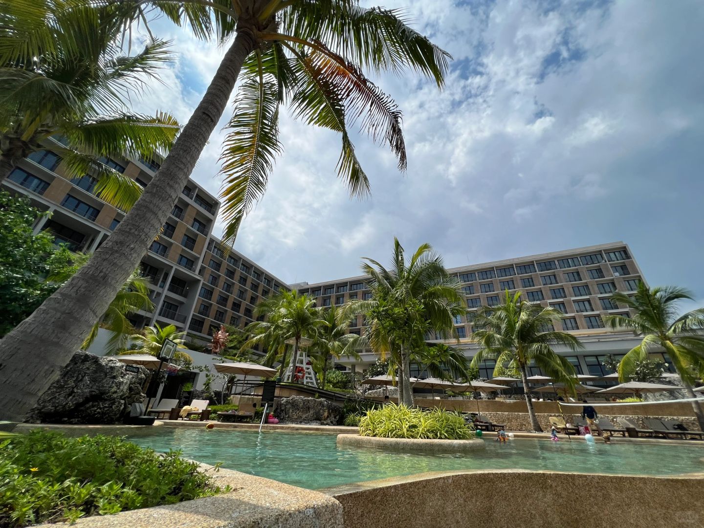 Cebu-Sheraton Cebu Resort, swimming pool, beach, sea breeze, coconut trees are all available