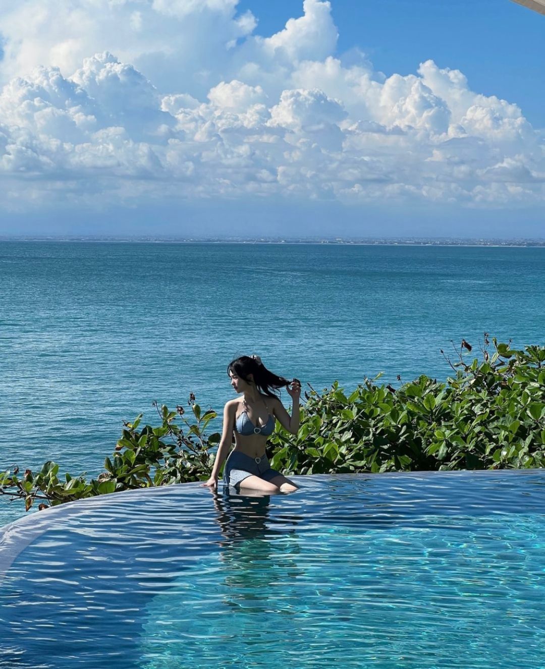 Bali-Bali is beautiful?, it's easy to lose yourself and enjoy such a quiet travel life