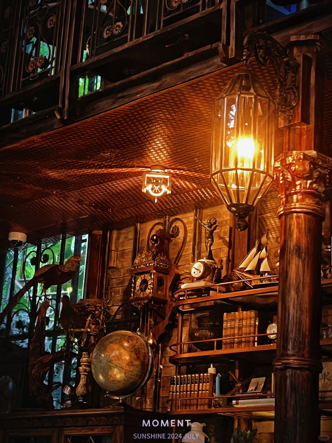 Chiang Mai-The Faces Gallery & Gastro Bar, a Thai restaurant with Angkor Wat-style decoration
