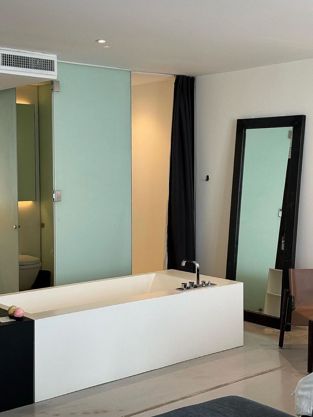 Hua Hin-Sundance DayClub Hua Hin Hotel, simple industrial style, rooms right by the beach