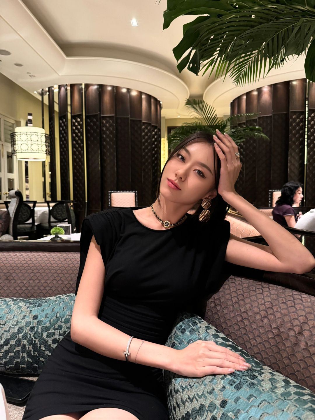 Singapore-Traveling to Singapore and staying in a one-bedroom villa at Capella Hotel, a 24-year-old girl's birthday