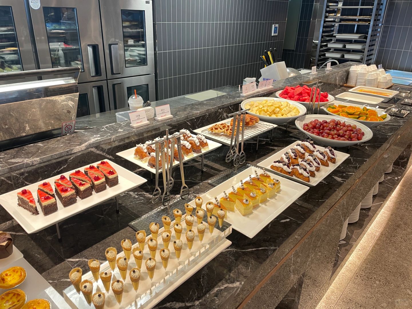 Seoul-Makino Chaya, Lotte Tower 31, Seoul, seafood buffet, crabs are very delicious