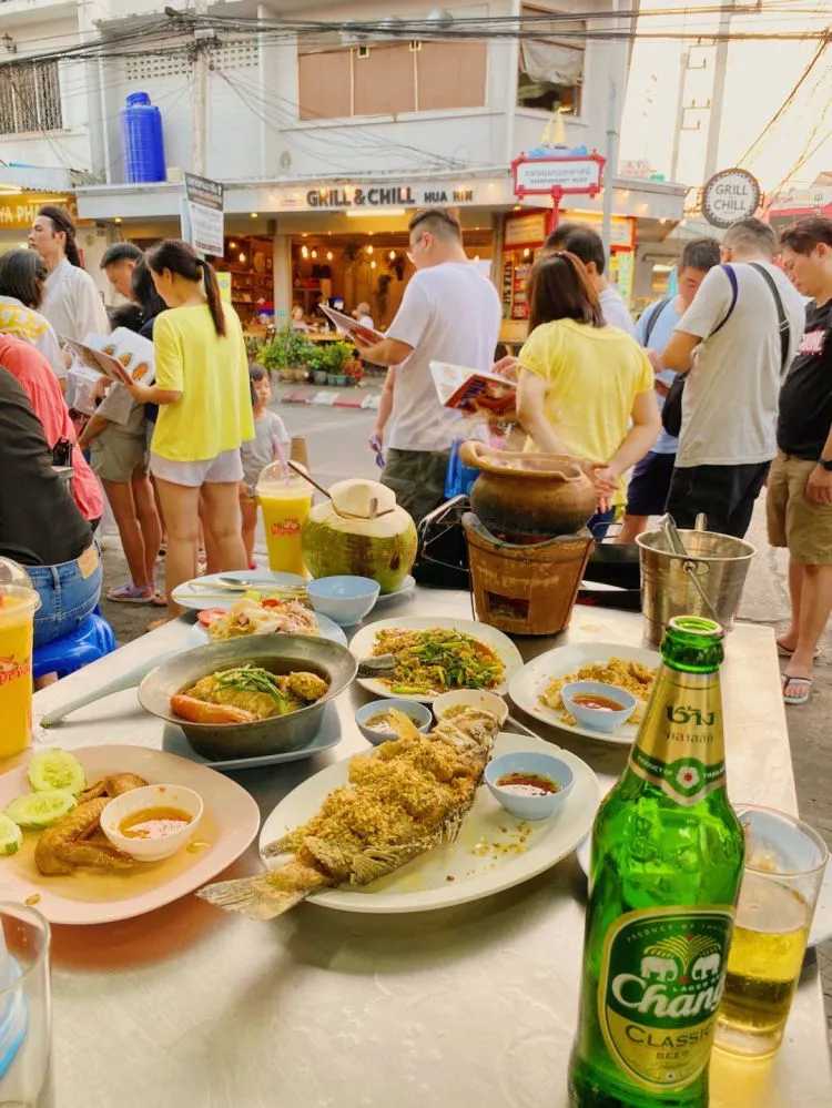 Hua Hin-Hua Hin Zhengsheng Restaurant, seafood hot pot and curry crab are must-order dishes