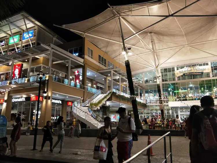 Hua Hin-Hua Hin Market Village, the largest and most comprehensive shopping mall in Hua Hin